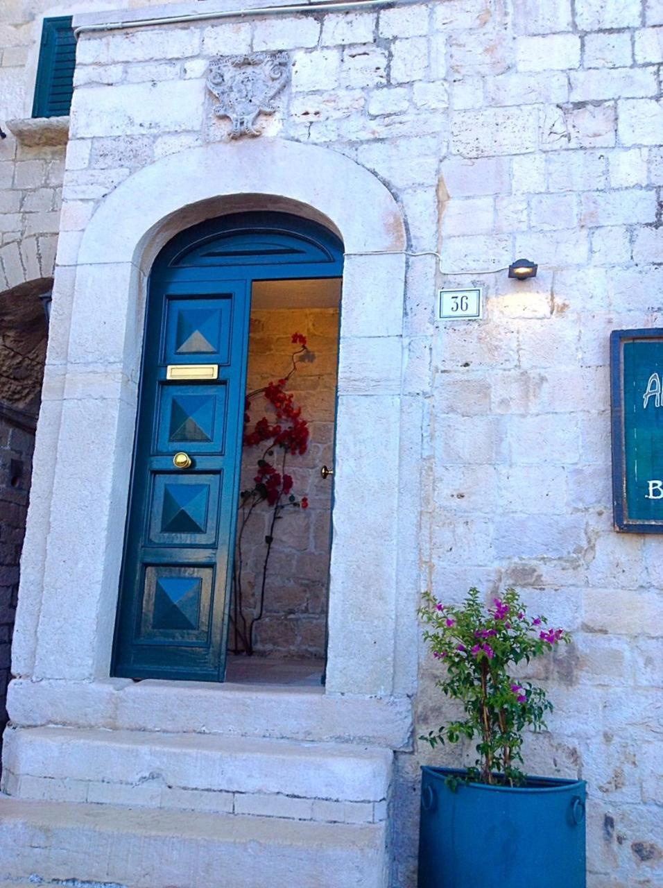 Les Naturels Maison Apartment Trani Bagian luar foto